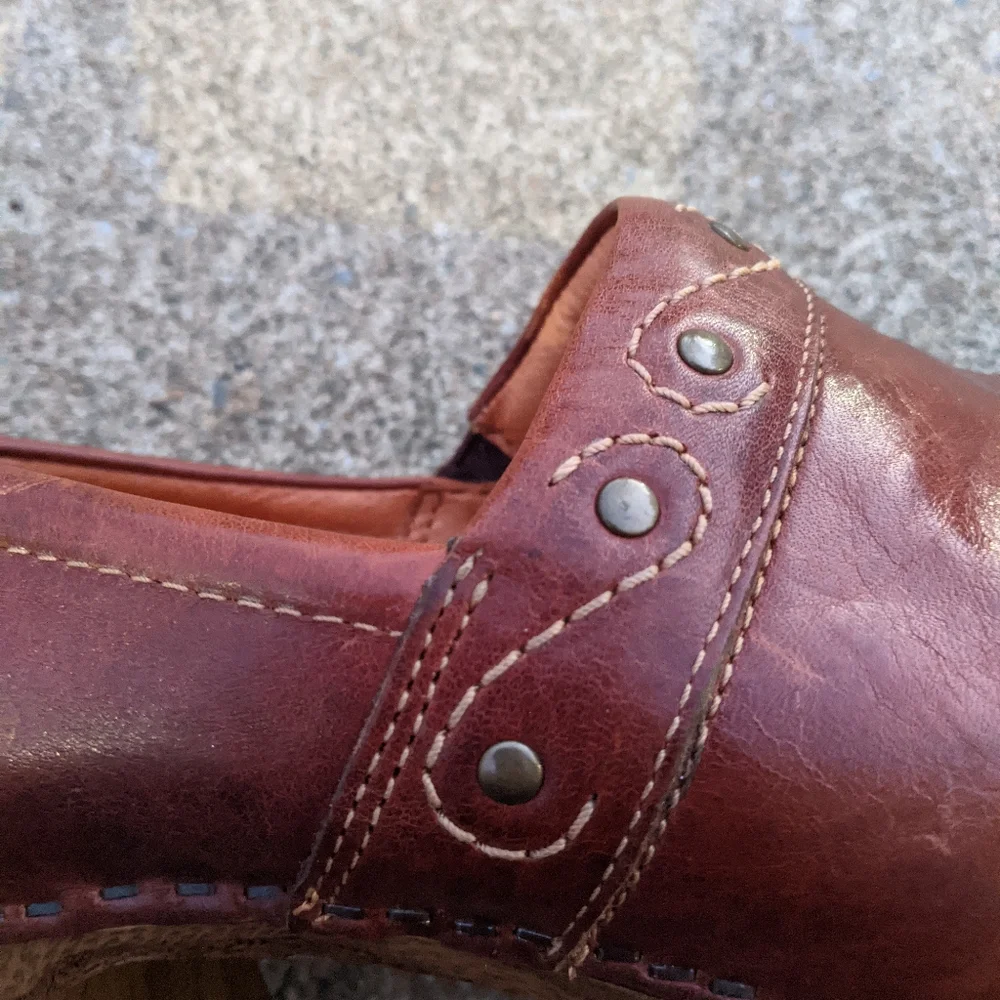 Women's Dansko Brown Studded Heels Size 11/41 - Picture 4 of 7